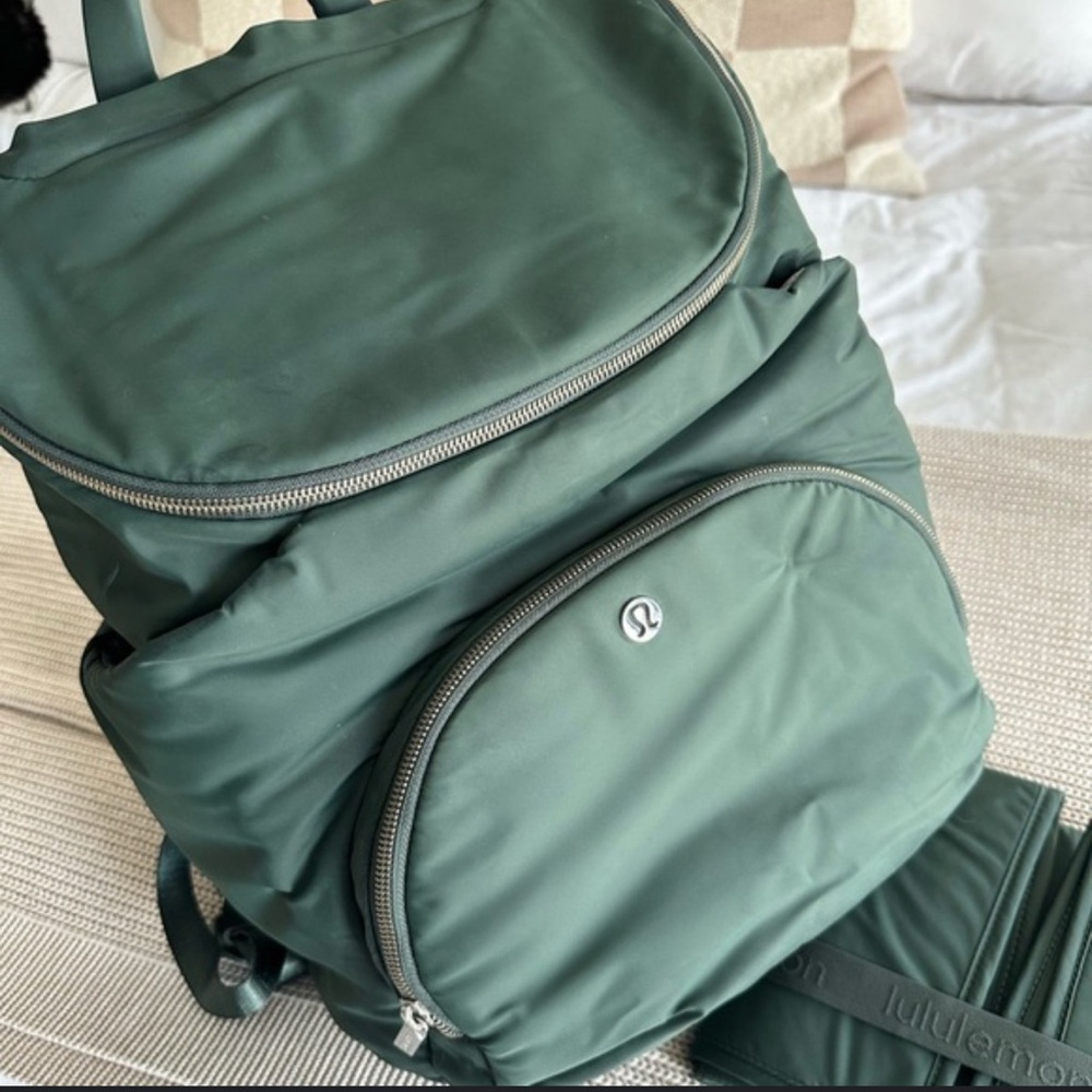 lululemon Parent Backpack - Olive Green